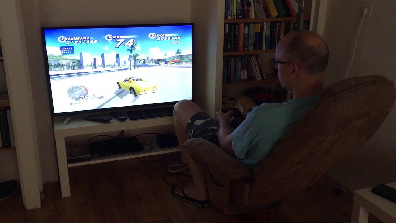 Practicing Outrun2006 Coast2Coast on Dreamcade Replay Mini PC