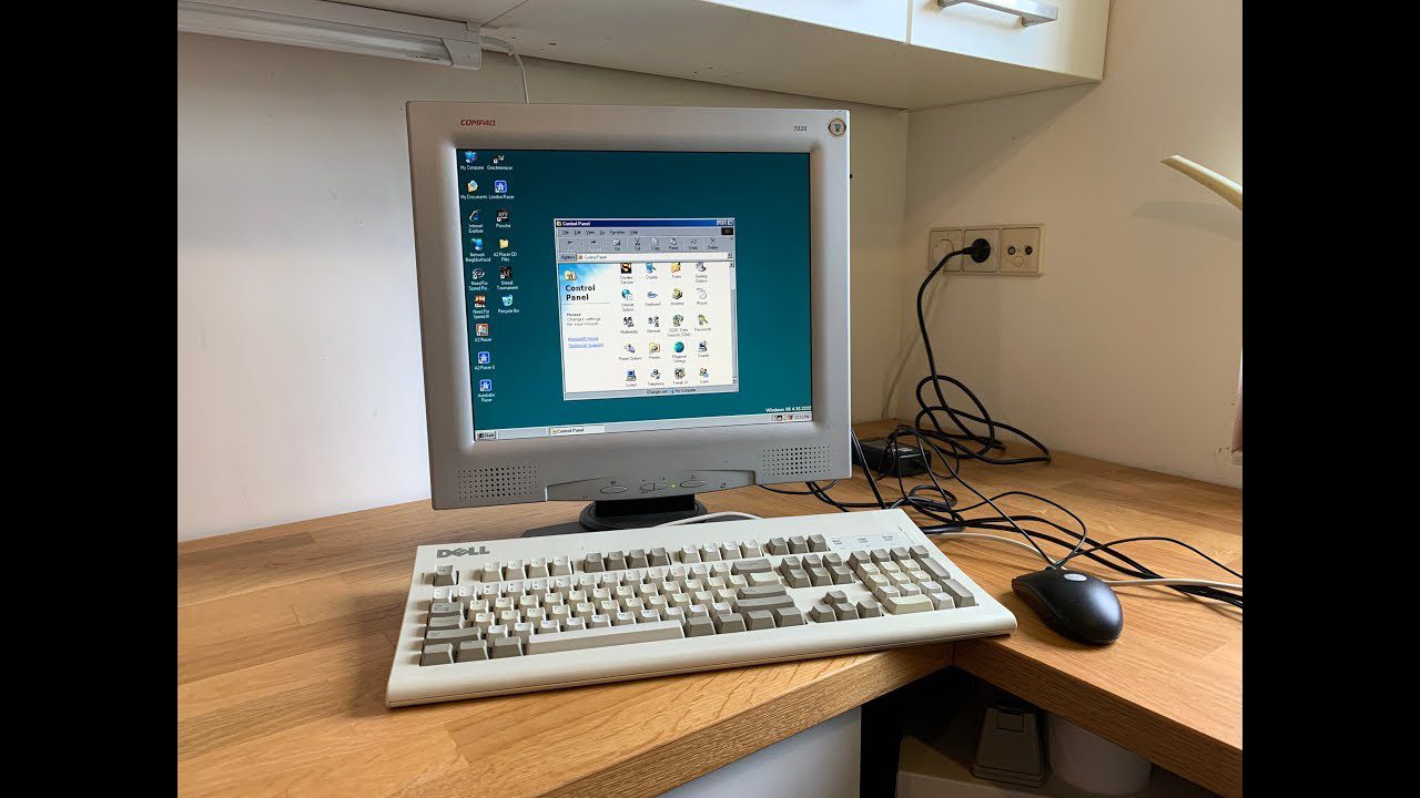 I Got MySelf A Pentium III Machine With A Voodoo3 From Victor Bart (PREVIEW)
